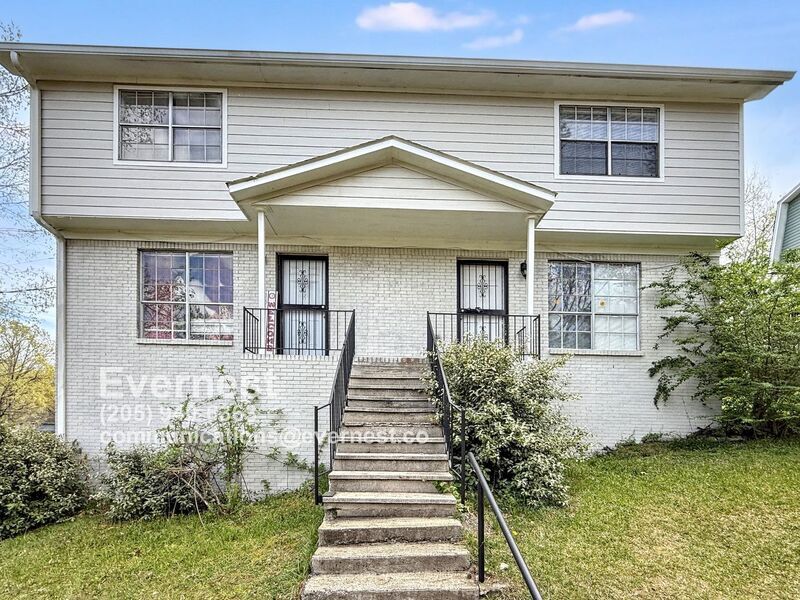 Foto principal - 1726 6th Pl Cir NW