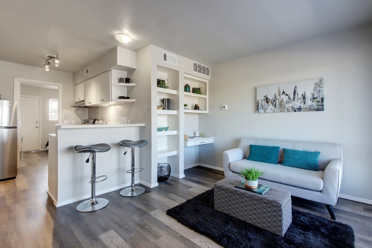 Foto principal - 409 W 38th St