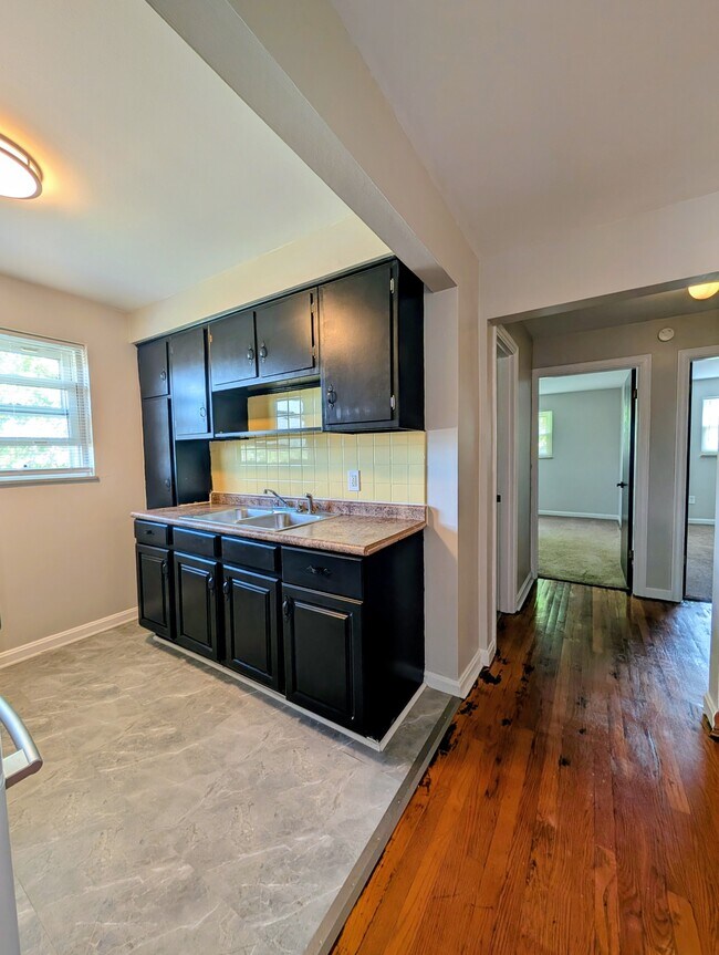Hermosa cocina - 1457 Hoffner St, Unit 3