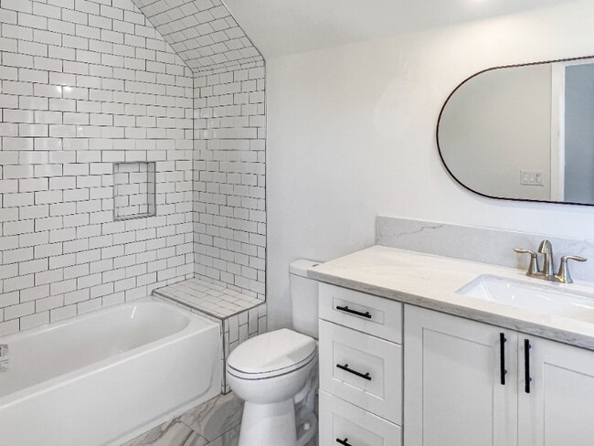 Foto del edificio - 2388 W 23rd St