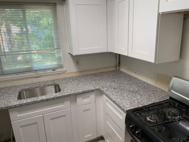 Foto del edificio - 1519 Severn Ln