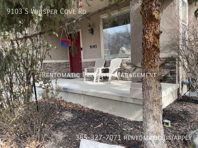 Foto del edificio - 9103 Whisper Cove Rd