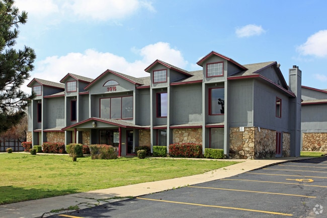 Building Photo - 3915 N Pennsylvania Ave