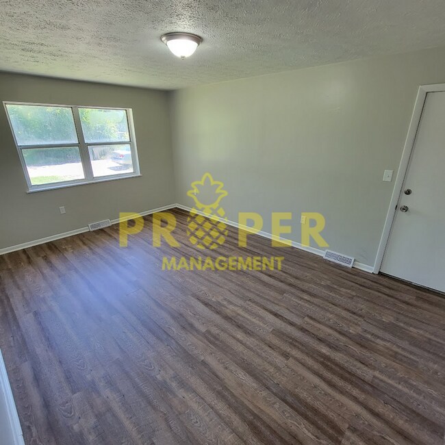 Building Photo - 3 bedrooms 1 bathroom house