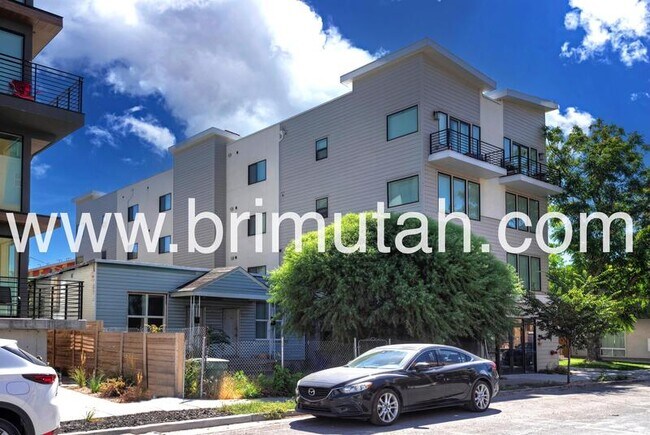 Foto del edificio - 945 S Washington St