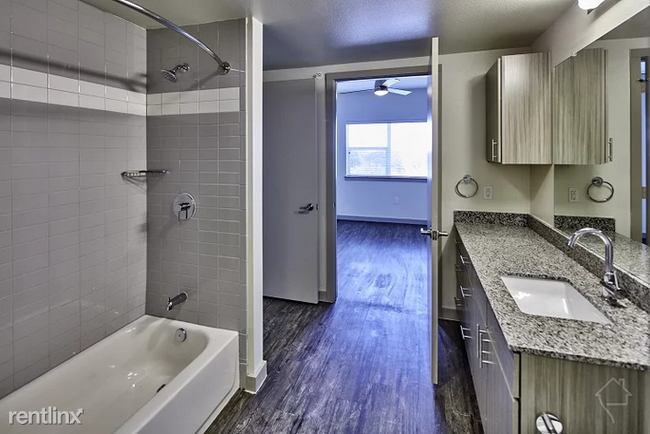 Building Photo - 2 br, 2 bath Flat - 1200 Belleview St 965