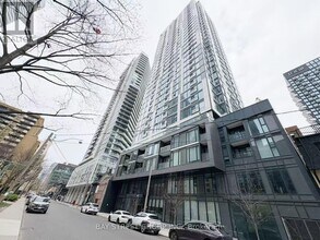 Building Photo - 65 Mutual St
