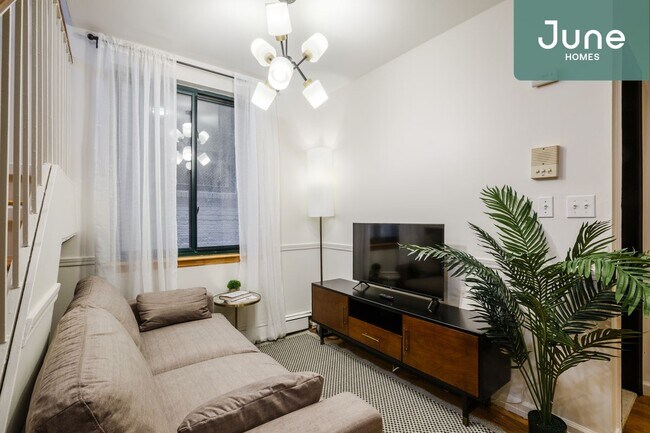 Building Photo - Full room in 5-bed/2.0-bath Home