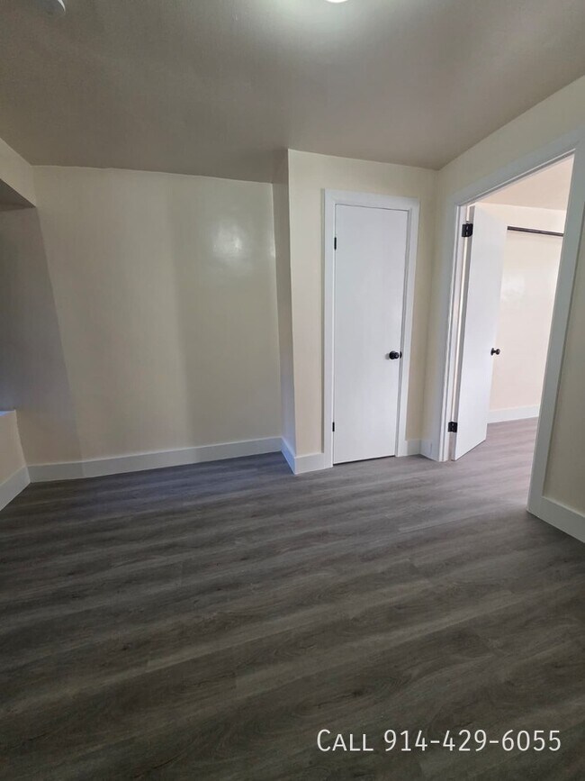 Foto del edificio - 258 Woodworth Ave