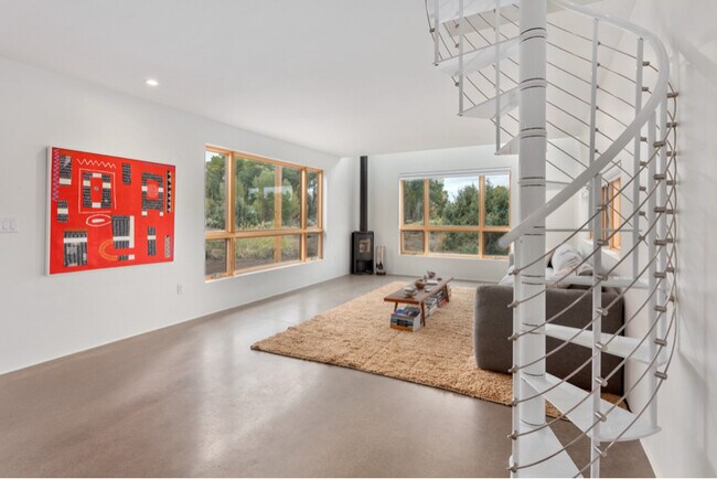 Building Photo - 1276 Sycamore Rd