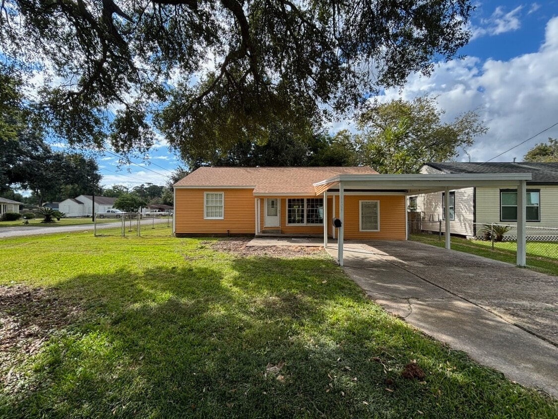 Foto principal - 1104 Margot St