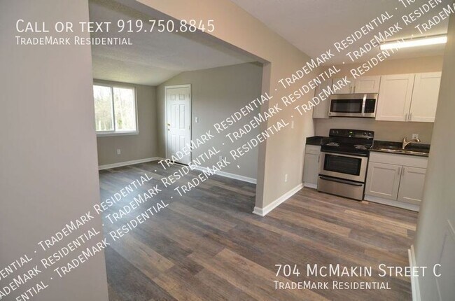 Foto del edificio - 704 McMakin St