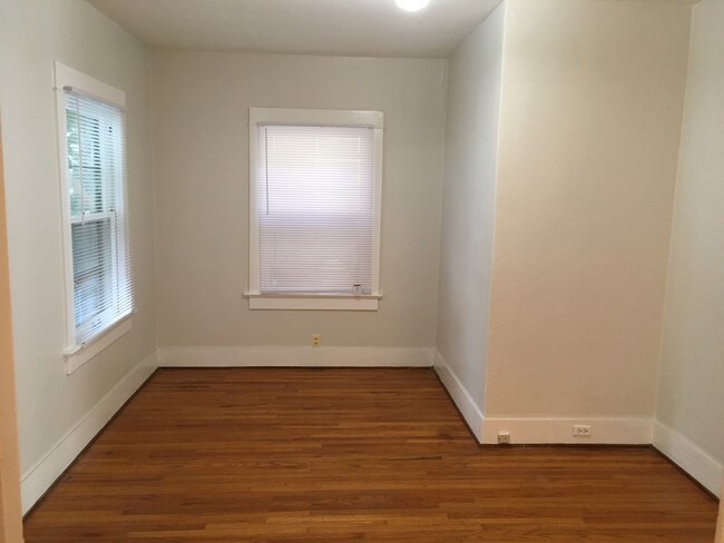 Bedroom - 14 SE 26th Ave