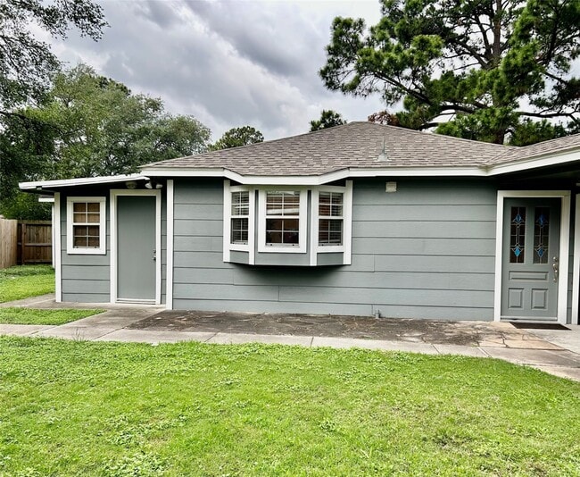 Building Photo - 4731 Bicentennial Ct