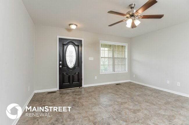 Building Photo - 650 Starlite Dr