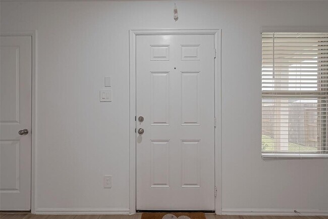 Foto del edificio - 24119 Maple Turn Ln