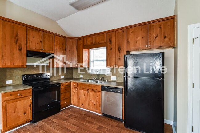 Foto del edificio - 3925 Claiborne Cir