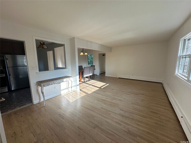 Building Photo - 5 Star Ln