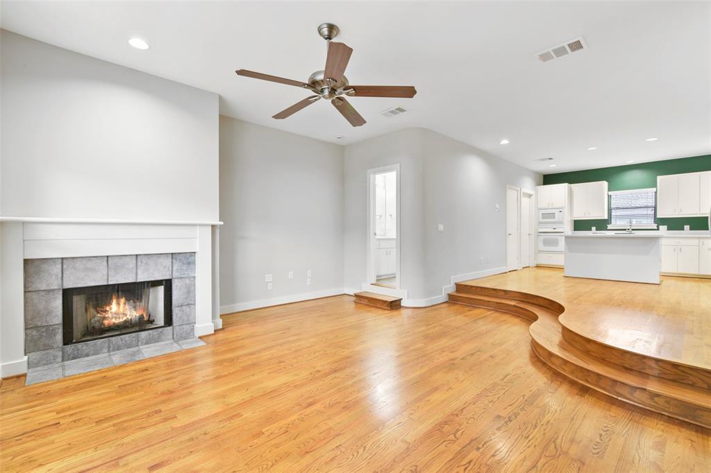 Primary Photo - 1604 Reinerman St