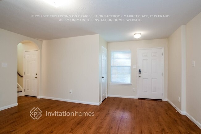 Building Photo - 18715 Dennington Dr