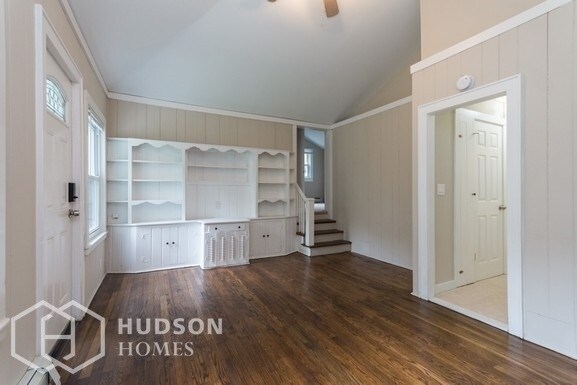 Foto del edificio - NOW AVAILABLE! - 22 Larch Dr, Lincolndale,...