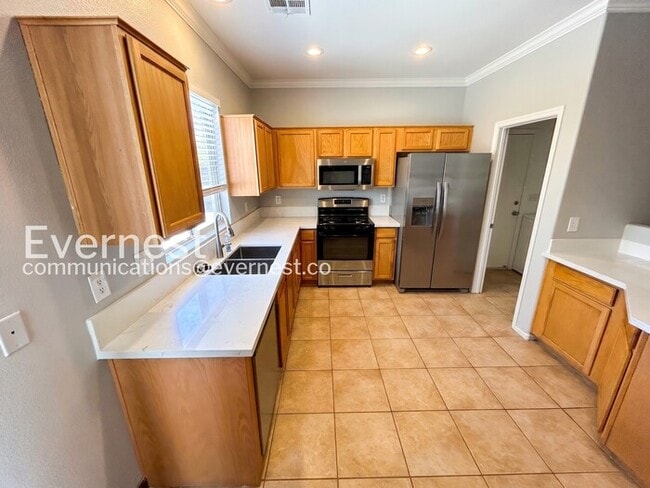 Building Photo - 2676 Cottonwillow St