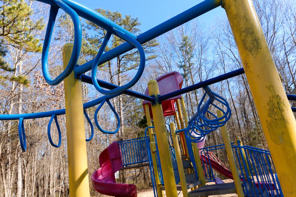 Is Farm Pond a Good Place To Live in Charlotte? Neighborhood Guide by