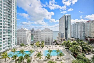 Building Photo - 951 Brickell Ave