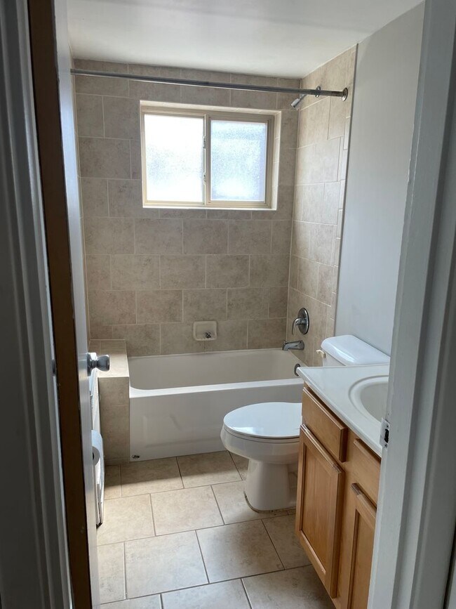 Foto del edificio - 555 Lowell Ave