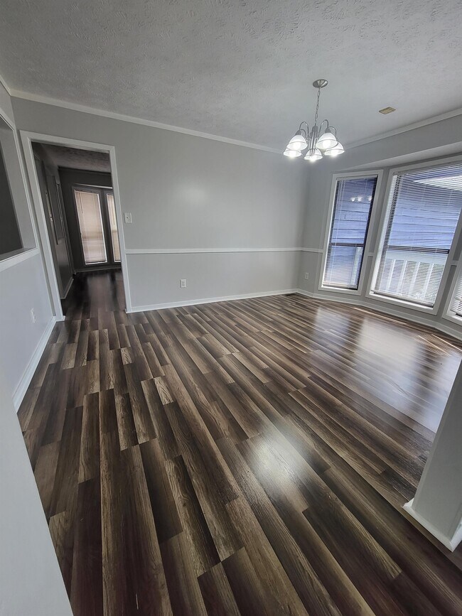 Foto del edificio - 6015 Dalton Rd