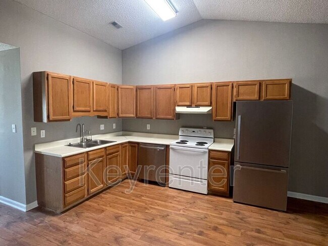 Foto del edificio - 2049 Countryhill Ln