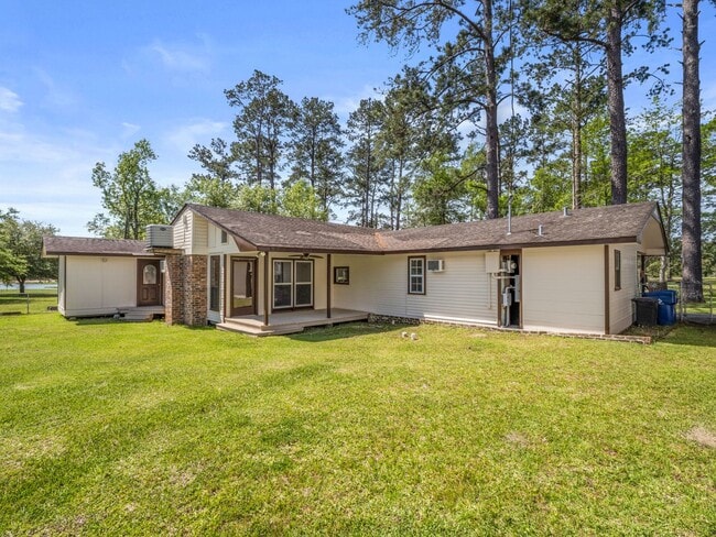 Building Photo - 615 Morris Rd