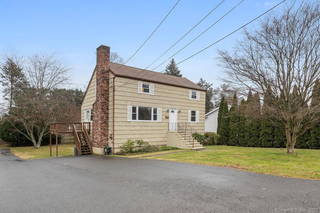 Primary Photo - 15 Barholm Ave