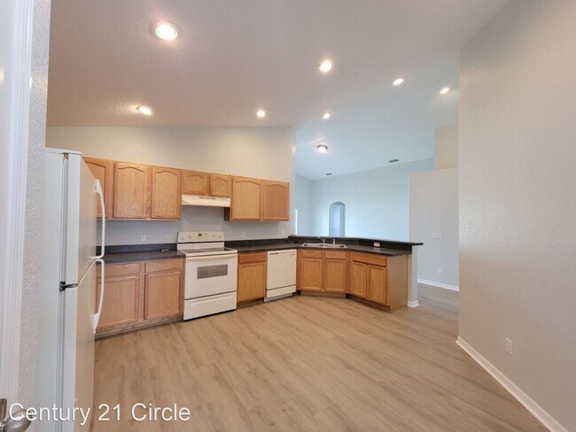 Building Photo - 3 br, 2 bath House - 8285 Peak Ave.