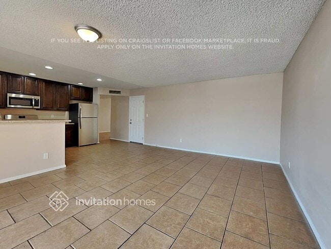 Building Photo - 4438 W Mercer Ln