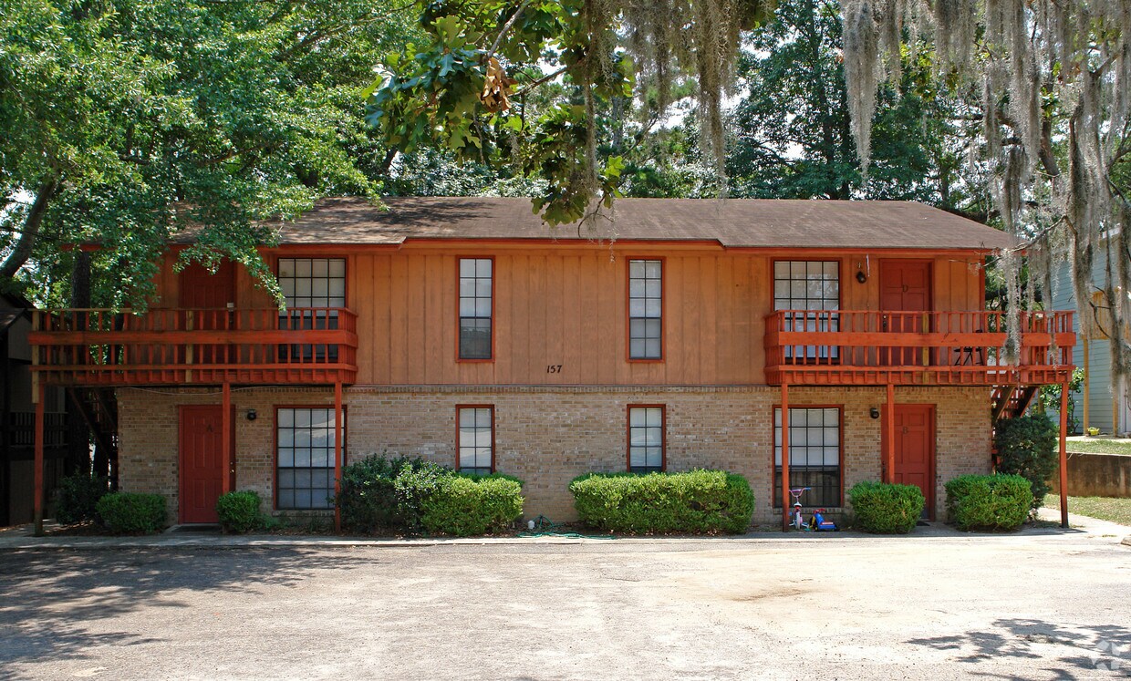 Building Photo - 157 Locke St