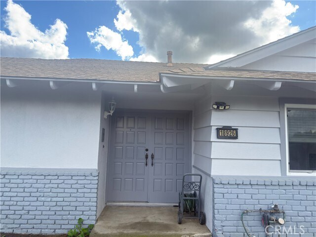 Building Photo - 18926 La Guardia St