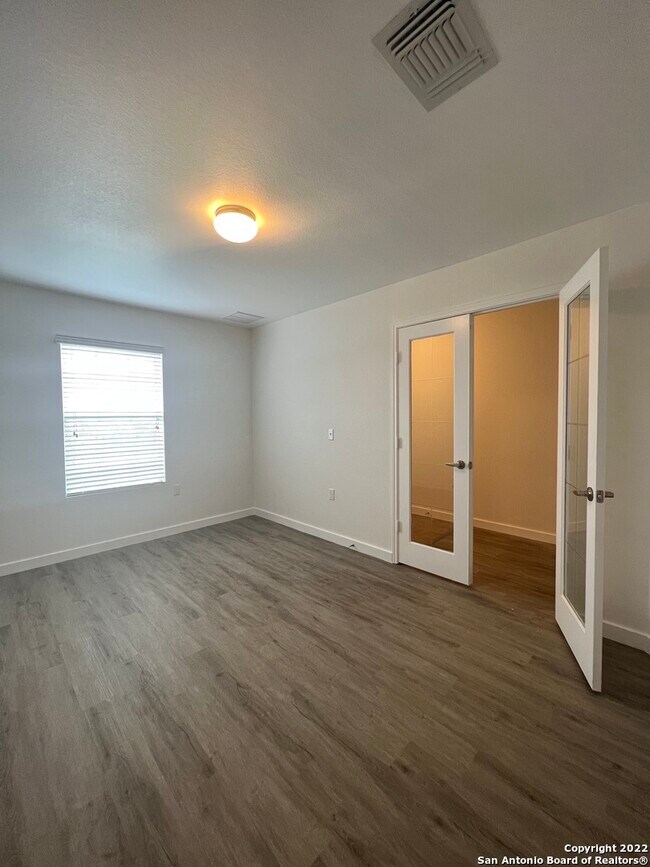 Building Photo - 9116 China Rose Dr