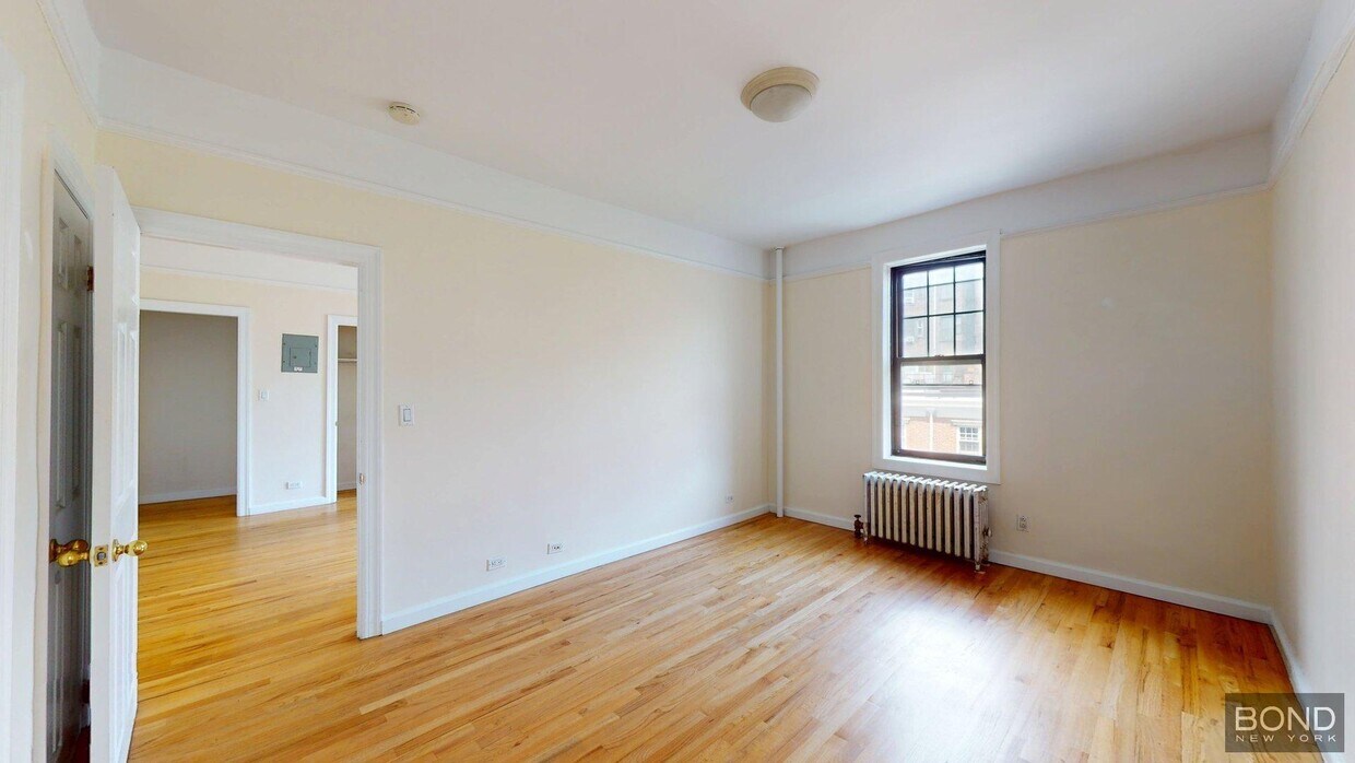 Foto del edificio - 218 W 10th St