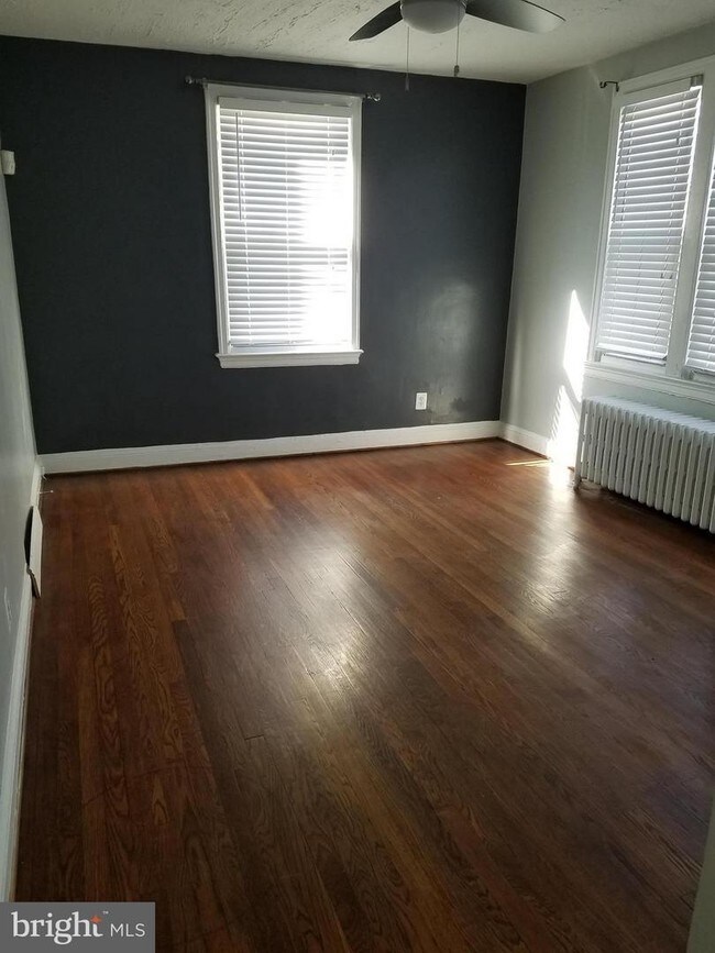 Foto del edificio - 2325 Fairlawn Ave SE