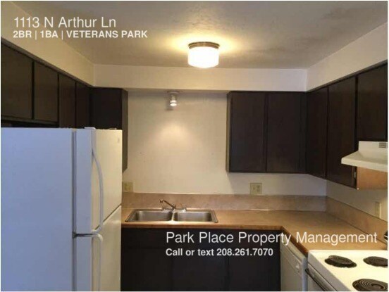 Building Photo - 1113 N Arthur Ln