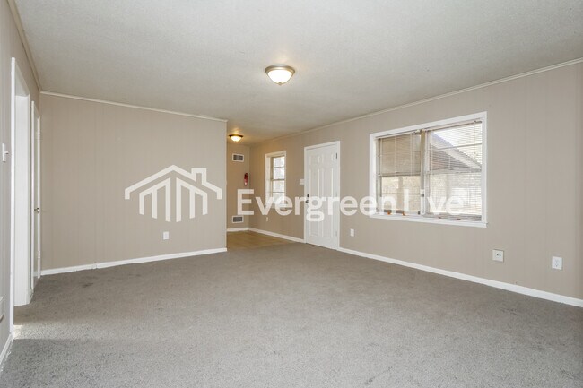 Building Photo - 4996 Harrington Ave