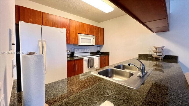 Foto del edificio - 1200 Brickell Bay Dr