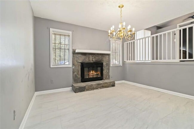 Building Photo - 6925 Cainwood Dr