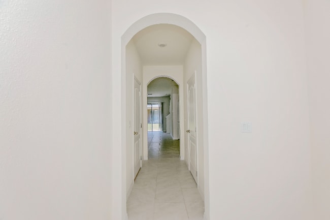 Building Photo - 1280 Yellow Finch Dr