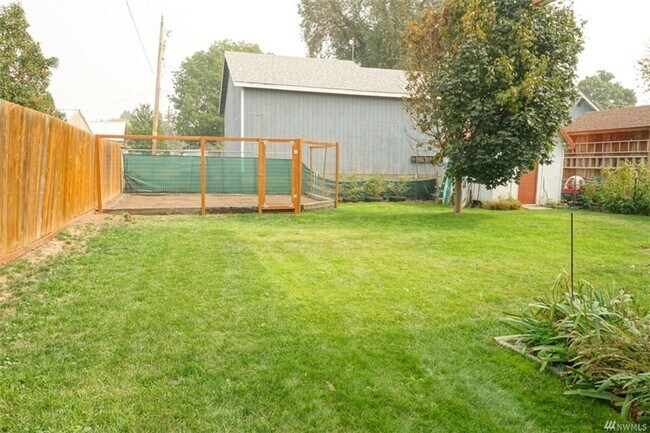 Building Photo - 3 br, 2 bath House - 523 Main Street
