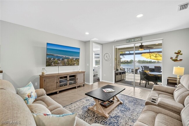 Foto del edificio - 14582 Edgewater Cir