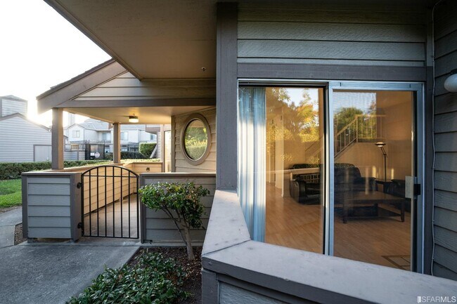 Building Photo - 25595 Compton Ct