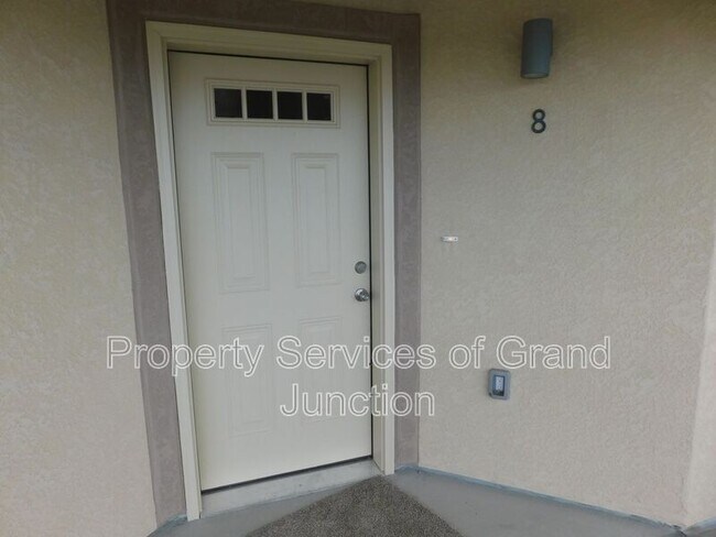 Building Photo - 662 Brookwillow Dr