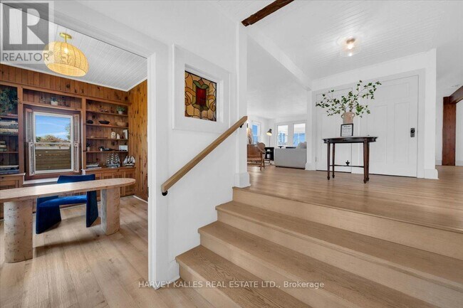 Photo du bâtiment - 11833 Lakeshore Rd